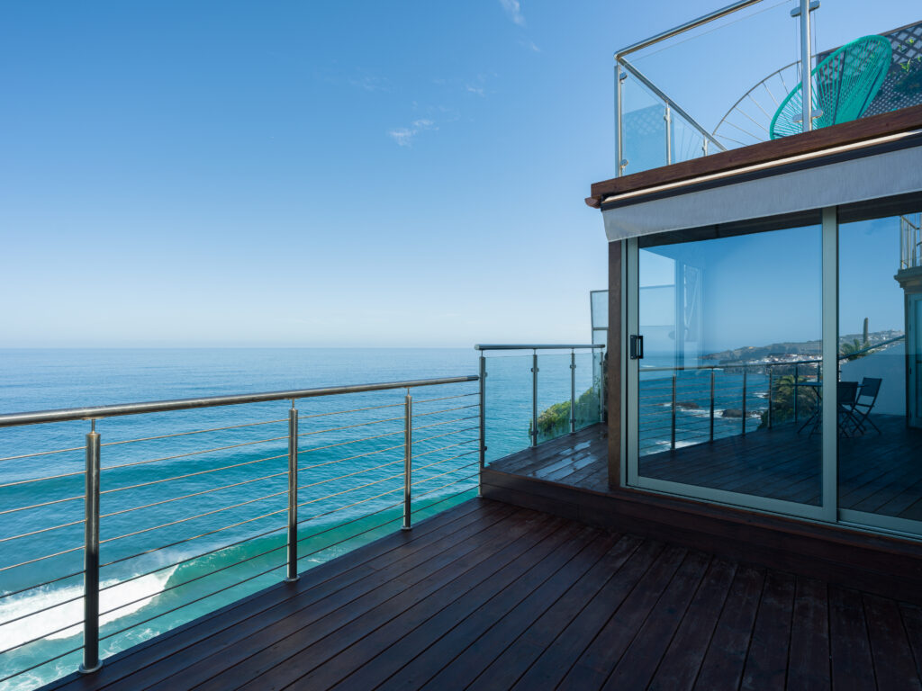Terraza sobre el océano